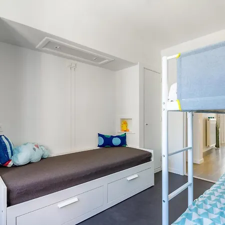 Apartment Premium Holidays - Modern Eden Roc With Sea View At Westende *